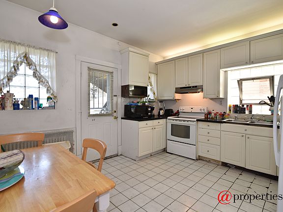 Unit 1 Kitchen