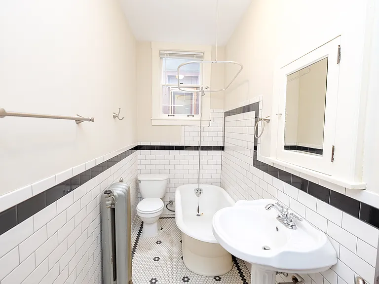 Legacy Rose Flats — Photo 22