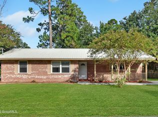 664 Mitscher Dr, Brunswick, GA 31525