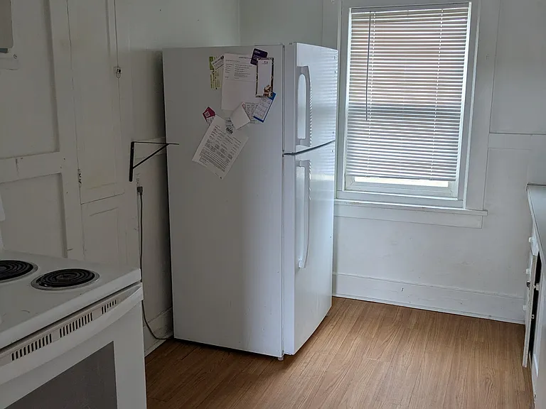 2236 3rd St #9 — Photo 3