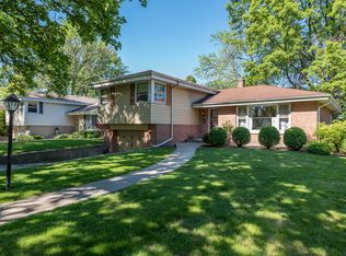 898 S Parkside Ave, Elmhurst, IL