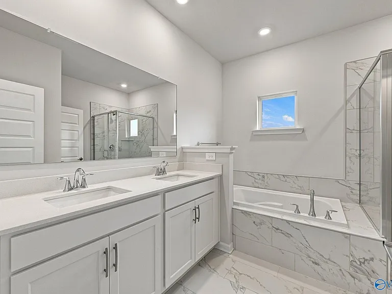 7211 Holly Creek Dr — Photo 22