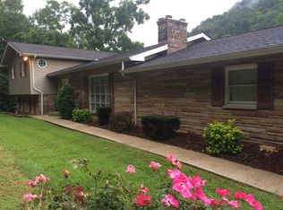 6620 Lotts Creek Rd, Hazard, KY 41701