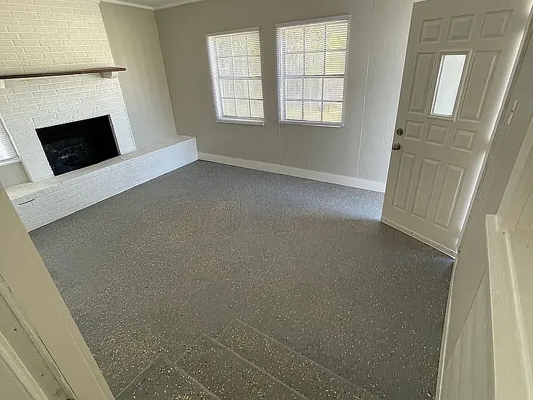 1503 Link Ave — Photo 3
