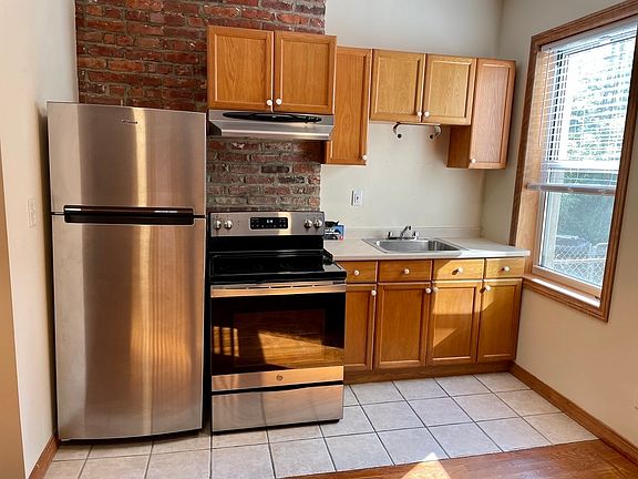 4th image of 618 6th Ave #1
