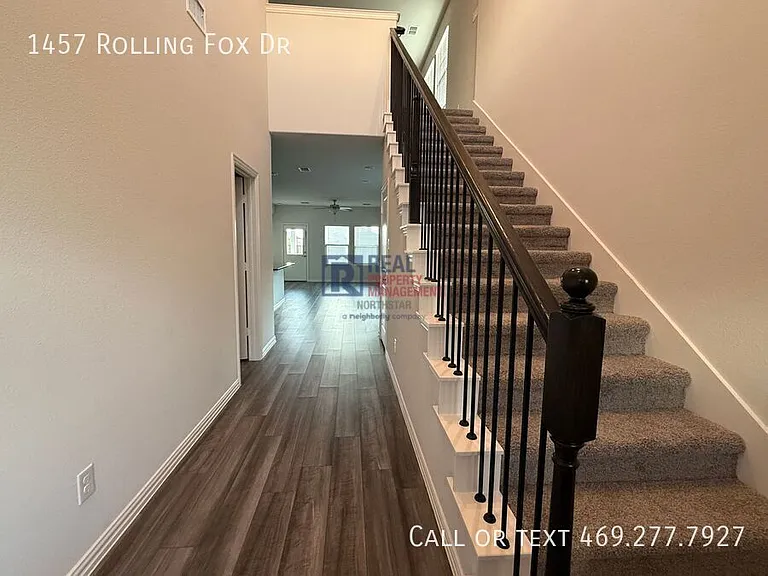 1457 Rolling Fox Dr — Photo 3