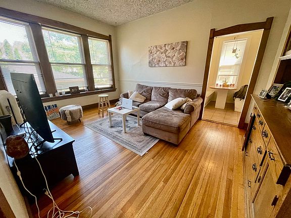 2nd image of 2301-2303 E Belleview Pl #2