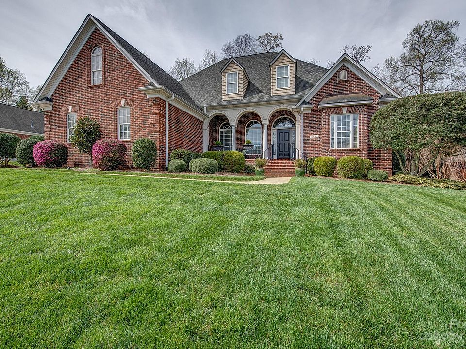 1st image of 3433 Araglin Dr