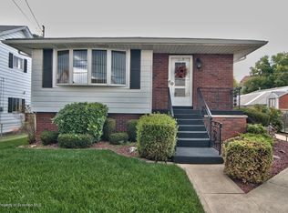 1105 Diamond Ave, Scranton, PA 18508