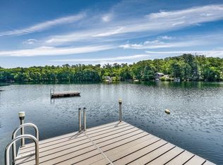 221 Lakeshore Dr, Marlborough, MA 01752