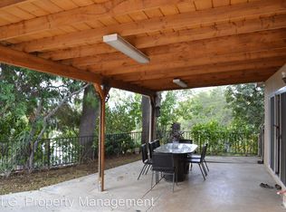 9632 Crystal View Dr, Tujunga, CA 91042