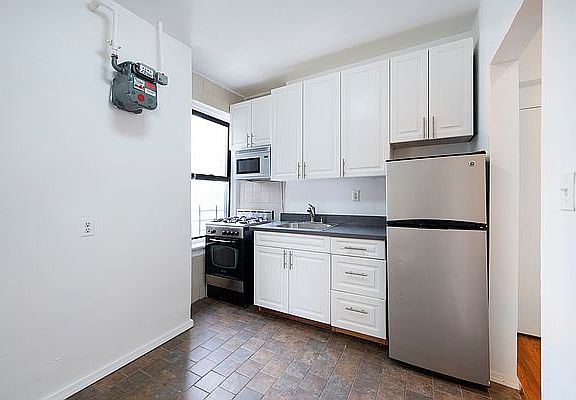 2nd image of 514 W 170th St APT 51
