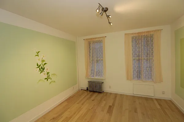 Rented by Proper Real Estate, LLC | media 17