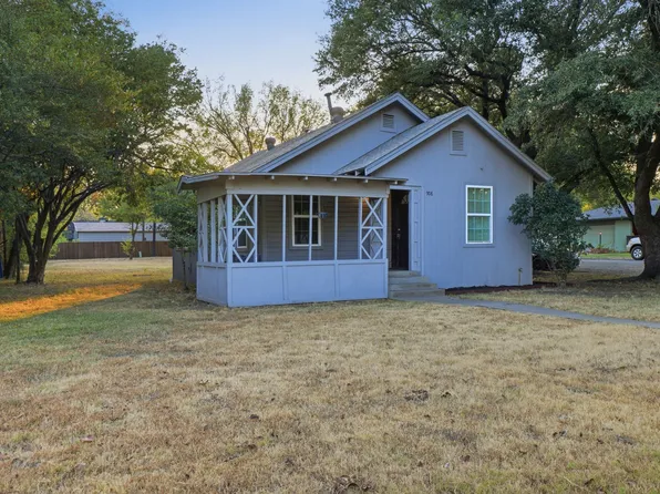 908 Forrest Ave, Cleburne, TX 76033
