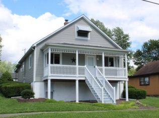 210 N 4th St, Benld, IL 62009