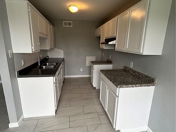 5th image of 1601 Meadowview Dr