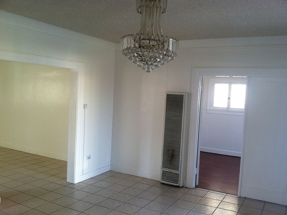 1st image of 5607 S Manhattan Pl