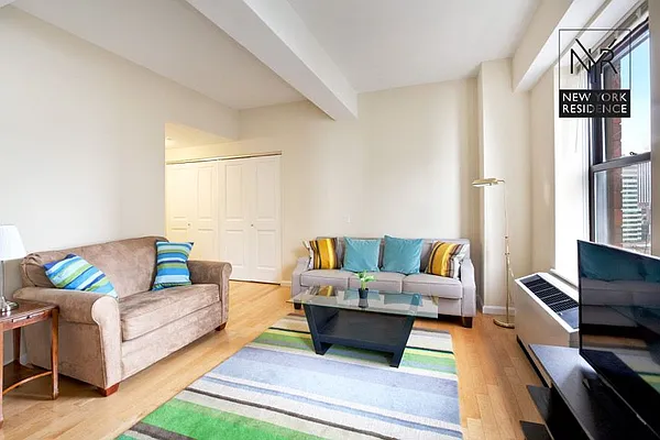 Rented by New York Residence | media 82