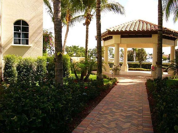 Marina Gazebo