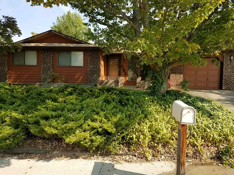3748 N La Mesita Way — Photo 2