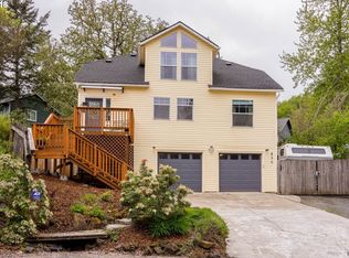 830 S 68th St, Springfield, OR 97478