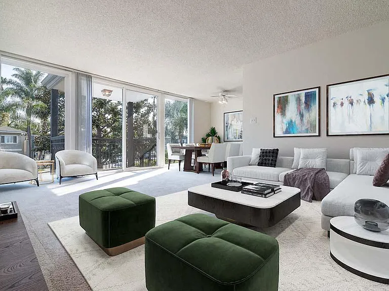Park Avenue Apartments — Photo 1