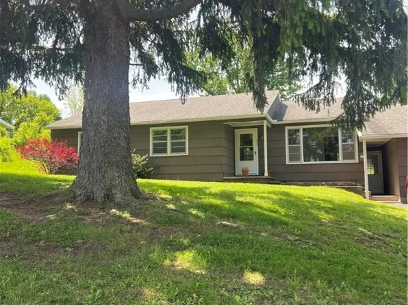 623 E Hamilton Ave N, Sherrill, NY 13461