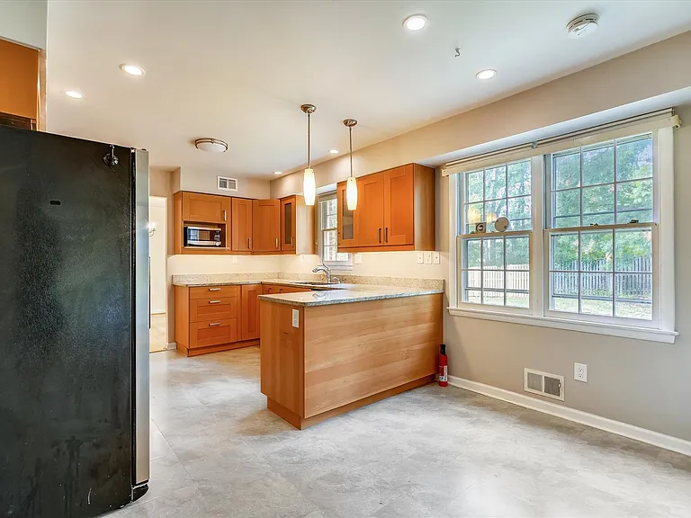 11200 Powder Horn Dr — Photo 11