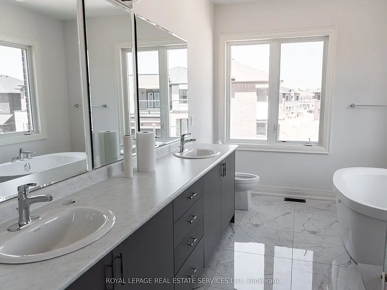 406 Humphrey St — Photo 23