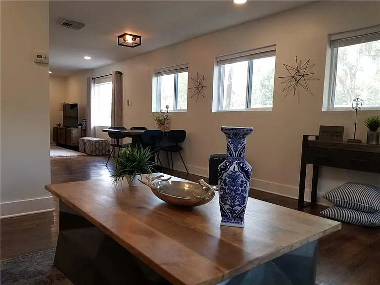 5405 Hudson St — Photo 9
