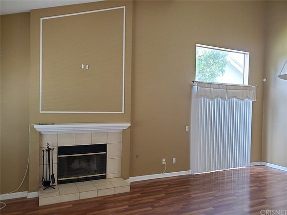 4th image of 23977 Bennington Dr