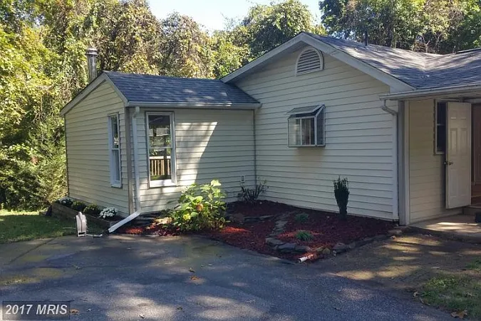 335 Ridge Rd photo 1