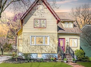 17 Rose St, Metuchen, NJ 08840