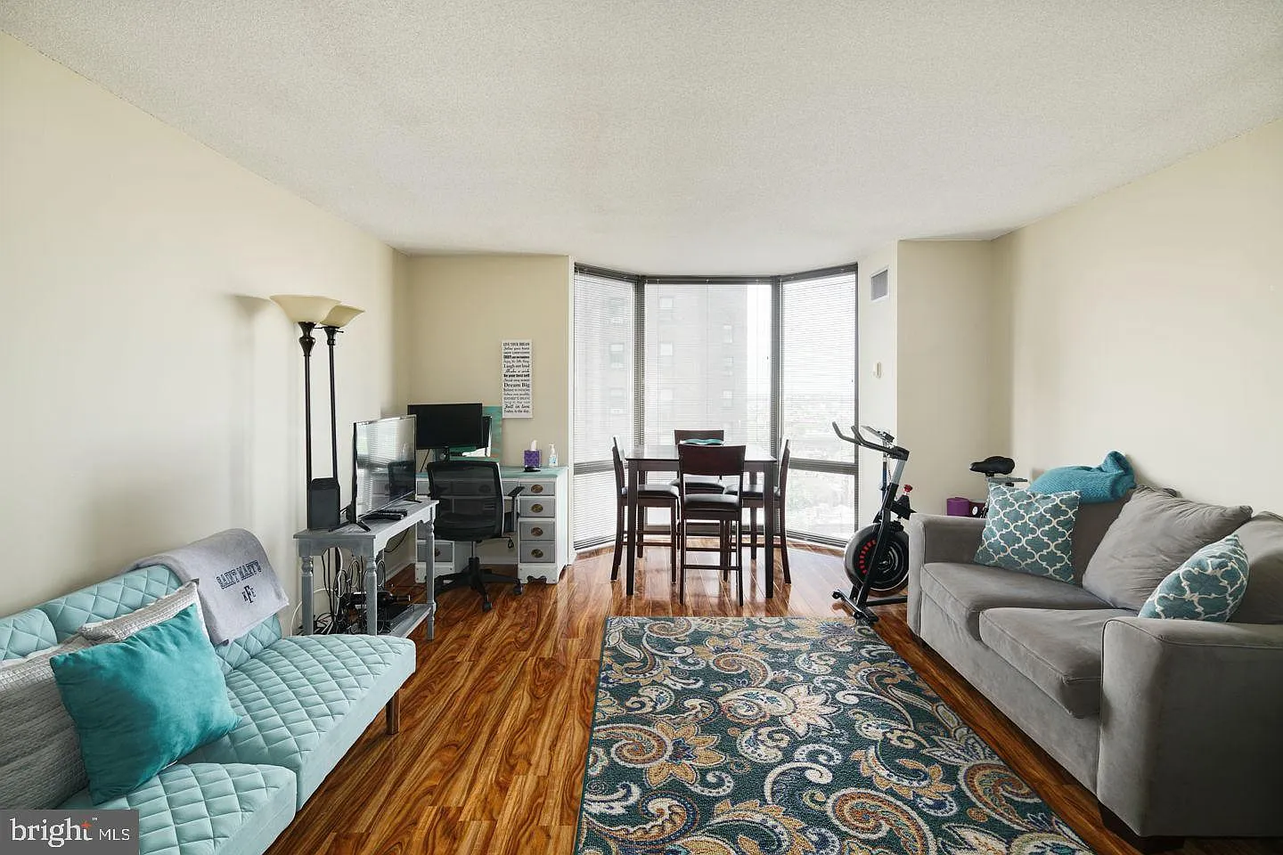 2018-38 Walnut St — Photo 3