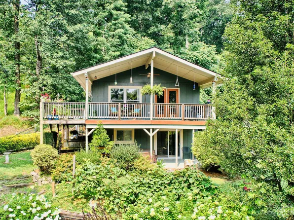 117 Indian Bluff Trl, Hendersonville, NC 28739