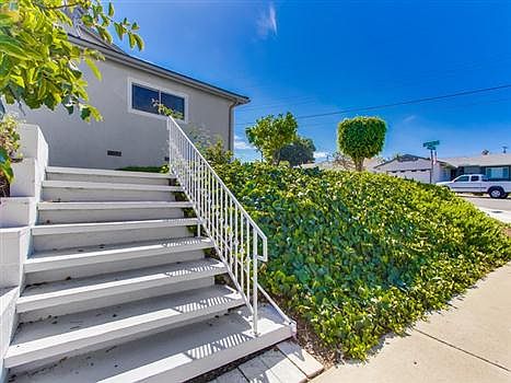 3rd image of 8606 Harjoan Ave