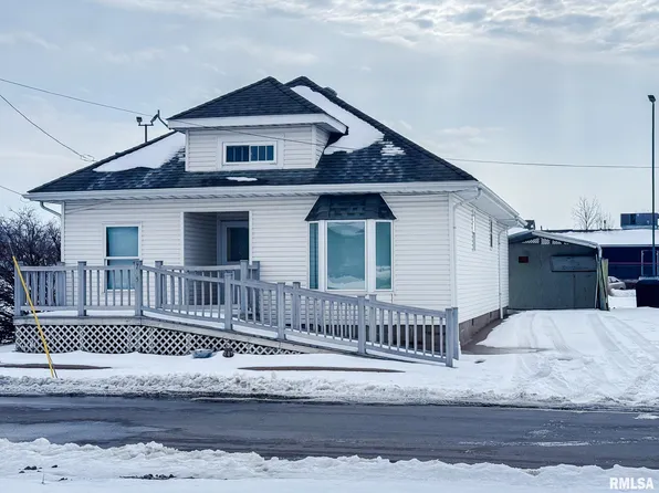 705 W College St, Marion, IL 62959