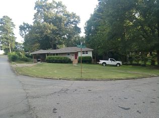 704 Forest Ln, Benton, AR 72019