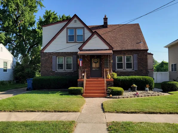 3622 Highway Ave, Highland, IN 46322