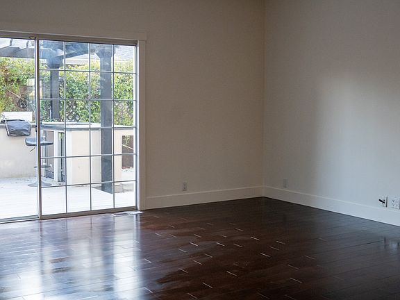 5th image of 207 Toledo Dr