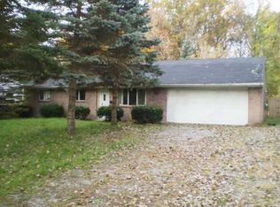 629 Saturn Dr, Toledo, OH 43615