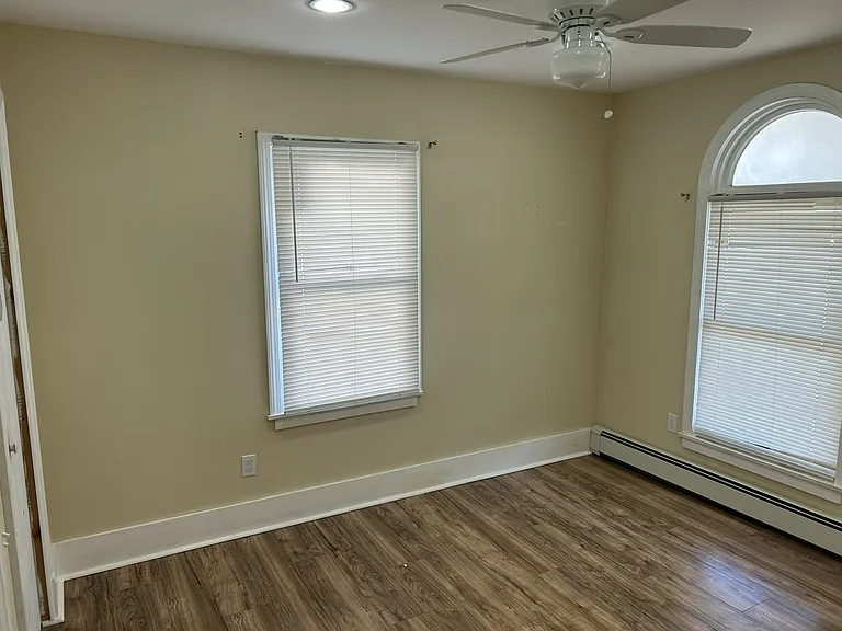 17 W Coit St #1A — Photo 3