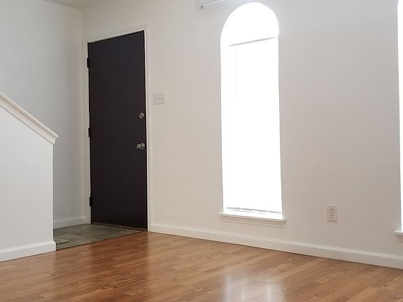 2nd image of 1930 W Sanford St APT A