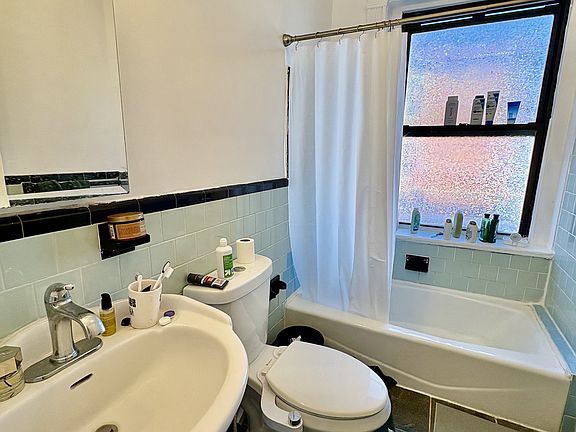 2nd image of 231 Harvard Ave APT 4A