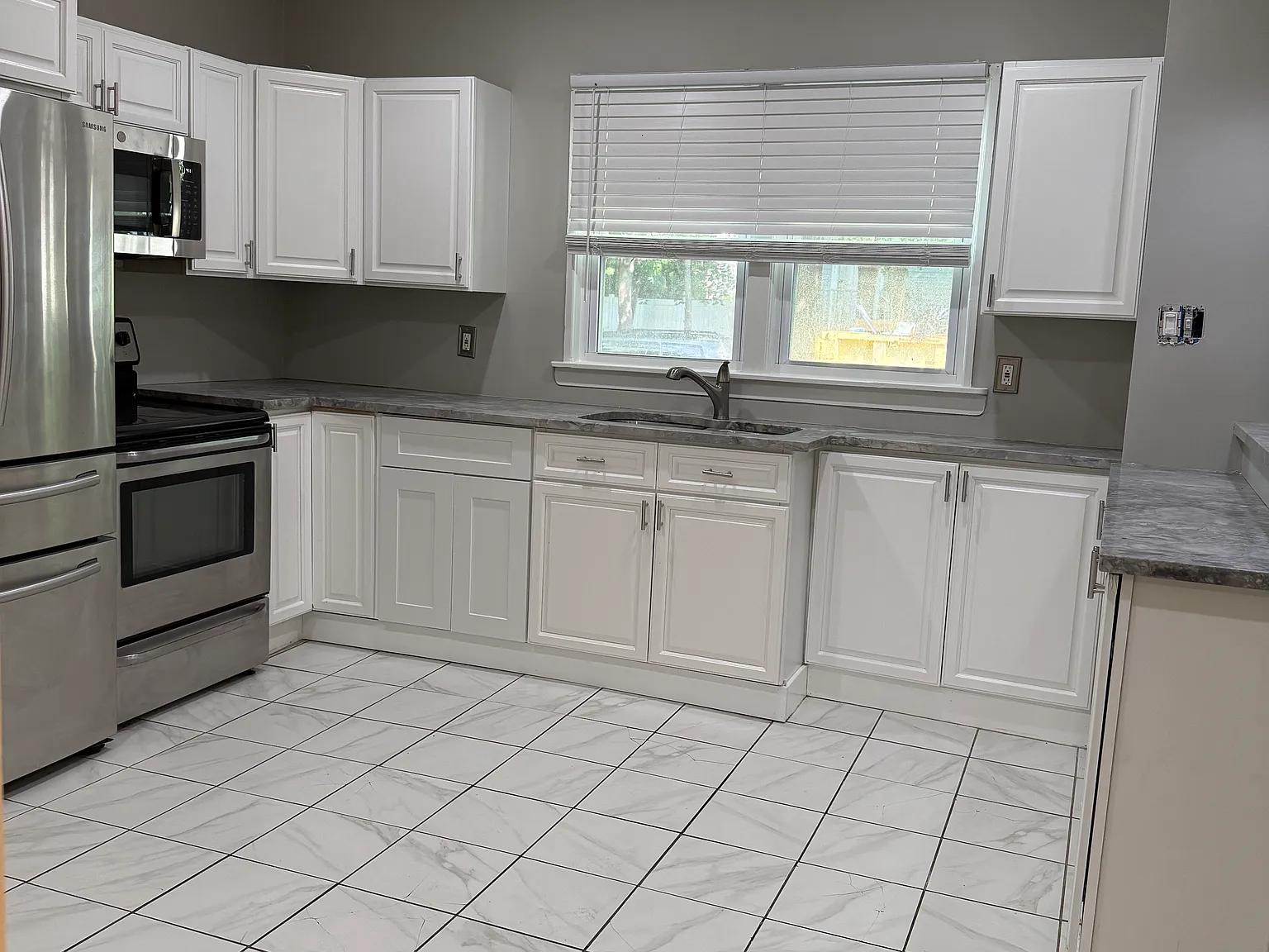 3 bed, 1100 sqft, $2,500 — Photo 1