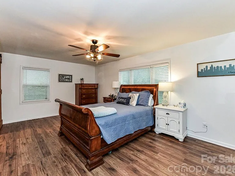 1240 Skyview Rd — Photo 8