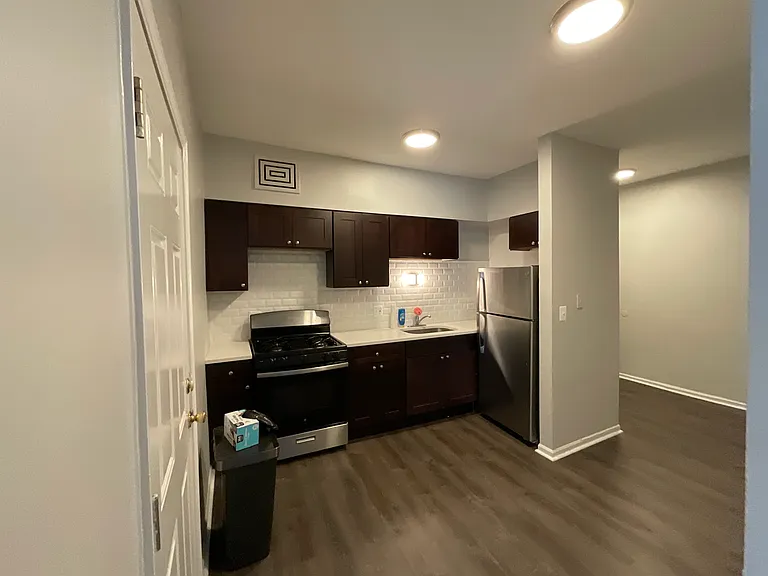 6219 S University Ave #3 — Photo 7
