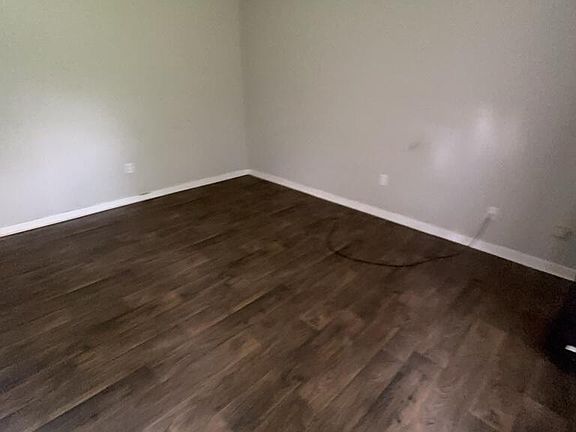 2nd image of 928 Palm St