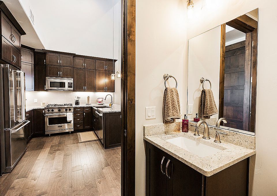 1st image of 3793 Blackstone Dr #3F