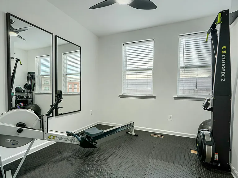 2596 Neabsco Common Pl — Photo 45